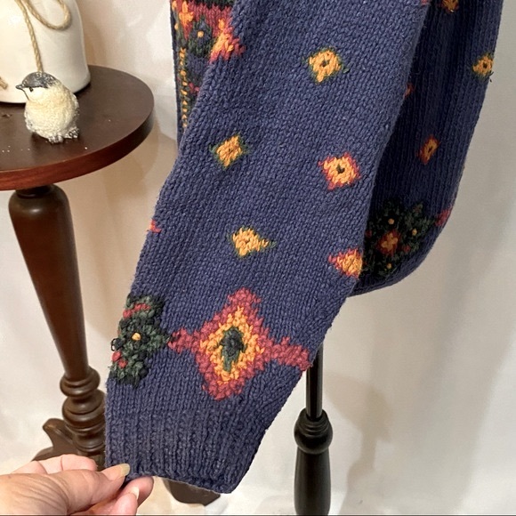 Vintage Sweater Button Front V-neck Eclectic Hand Knitted Diamond Flower - Picture 4 of 10